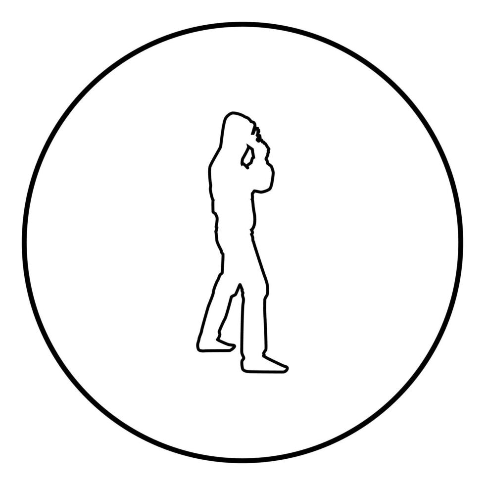 hombre en el capó con pistola concepto peligro brazo corto cerca de la cabeza icono color negro ilustración en círculo vector