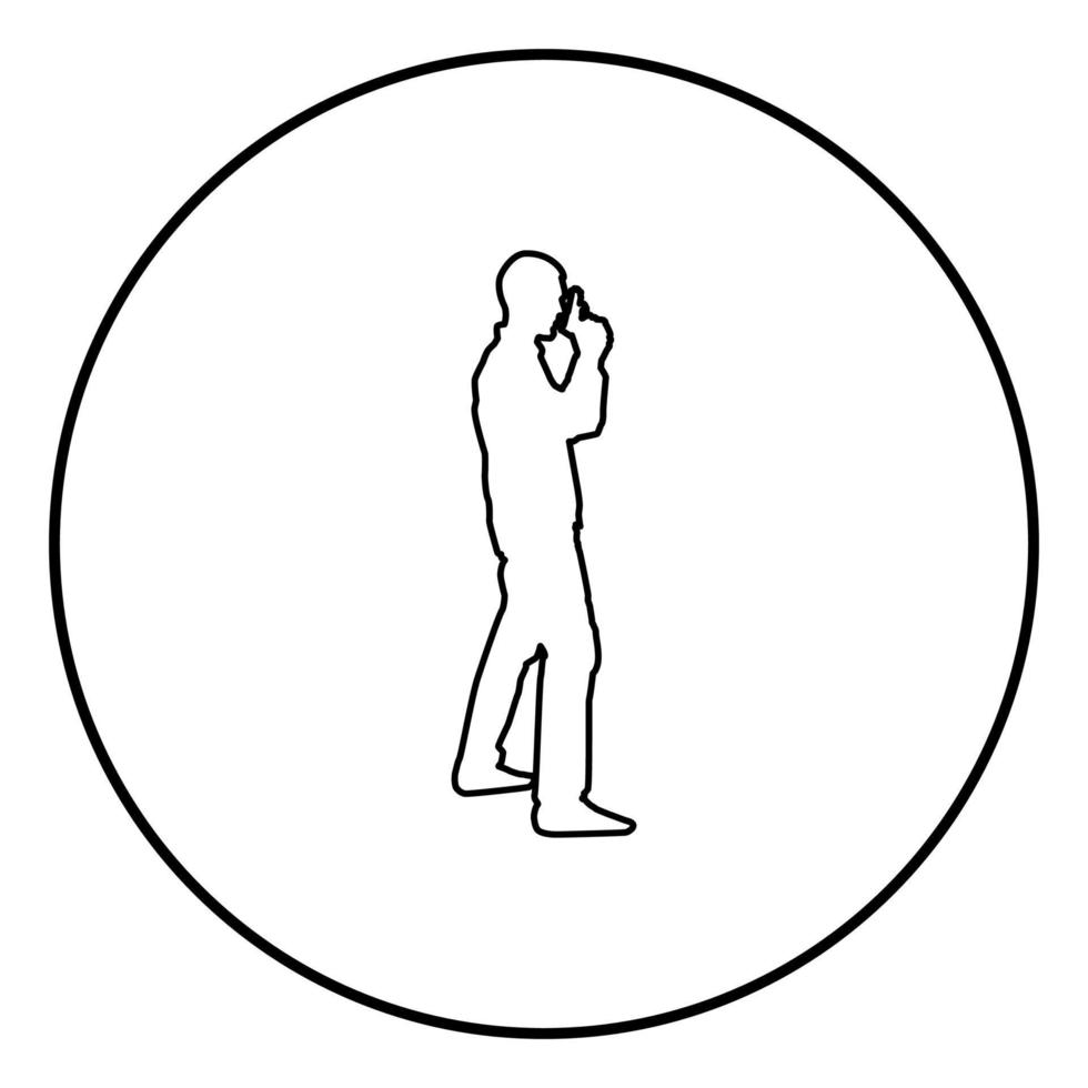 hombre con arma peligro concepto icono contorno negro color vector en círculo redondo ilustración estilo plano imagen