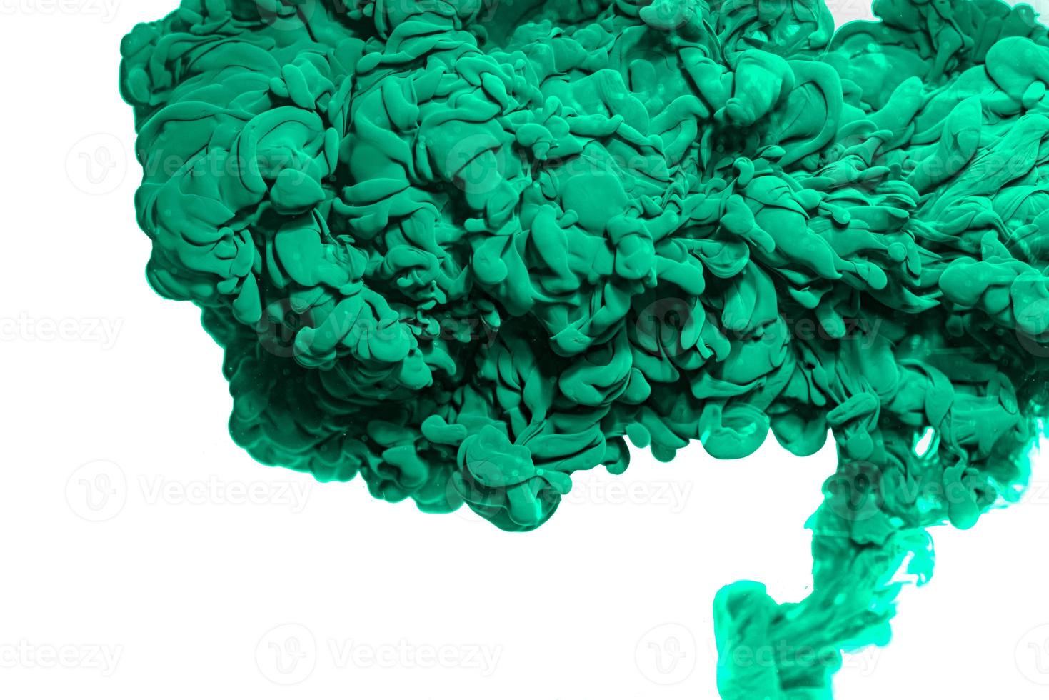 Mực acrylic xanh lá cây: Tạo ra bức tranh tuyệt đẹp với mực acrylic xanh lá cây. Sự đậm nét, tươi sáng của màu sẽ khiến bức tranh của bạn nổi bật và tươi mới hơn bao giờ hết.