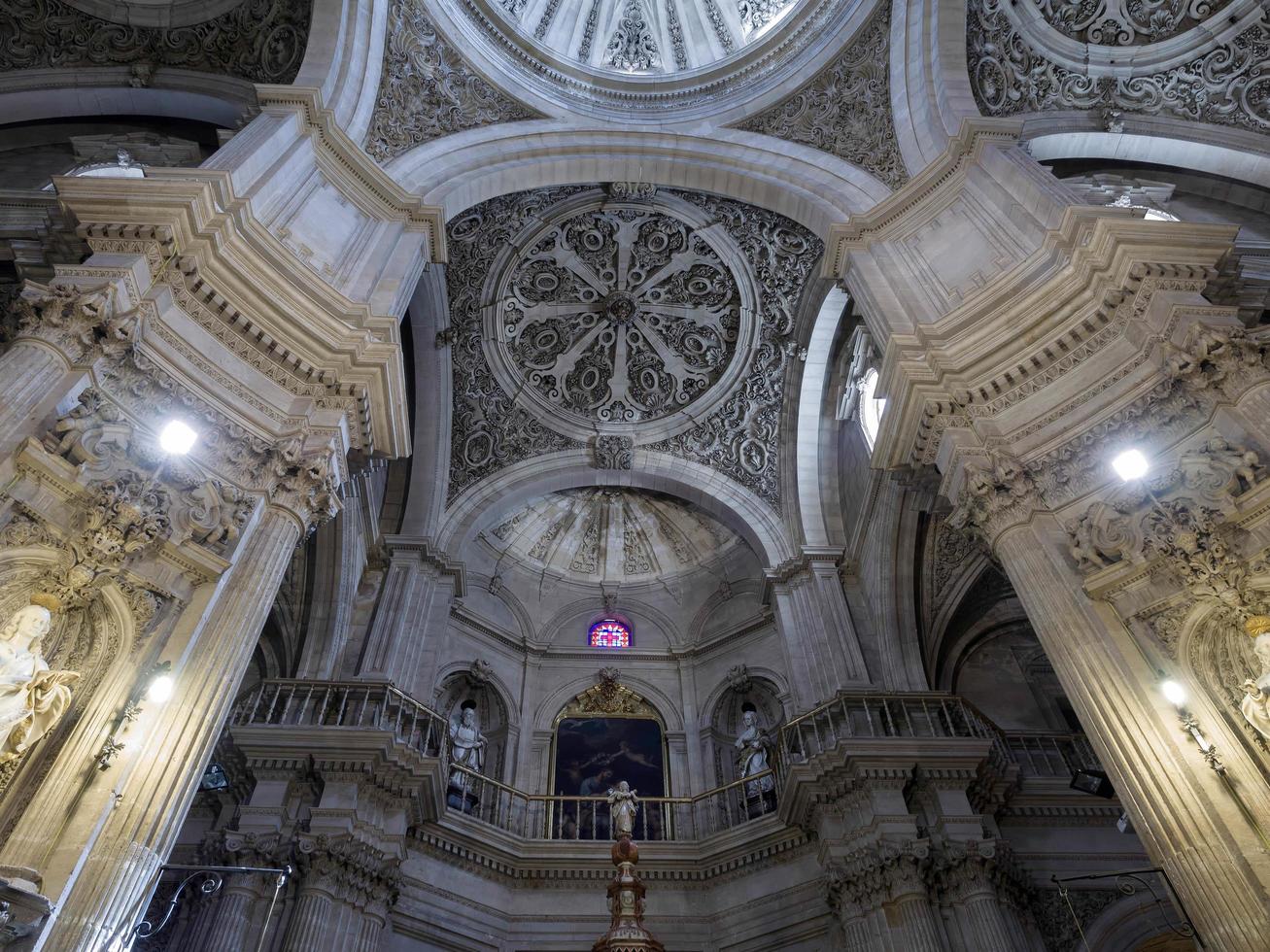 Granada, Andalucía, España, 2014. Techo de la iglesia del sagrario 1705-1722 foto