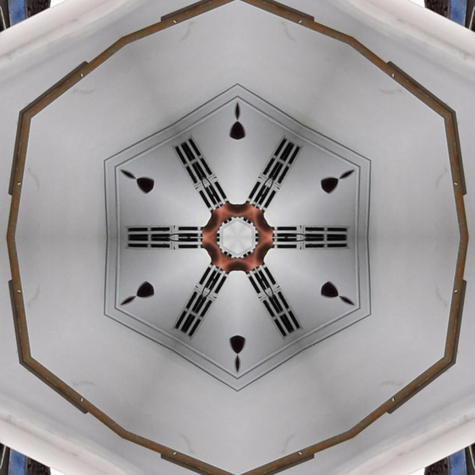 Wooden rooftop abstract background. Kaleidoscope pattern. Free photo