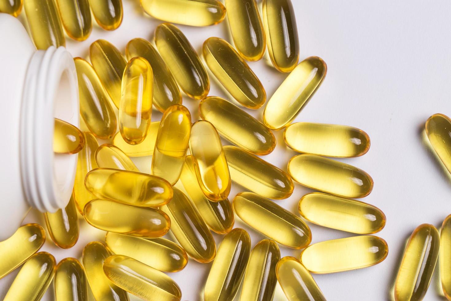 Fish oil capsules photo