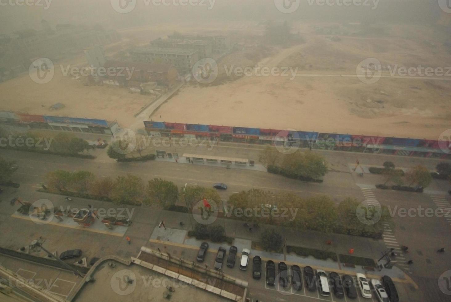 Haze pollution problems exceeded standards in crowded cities photo