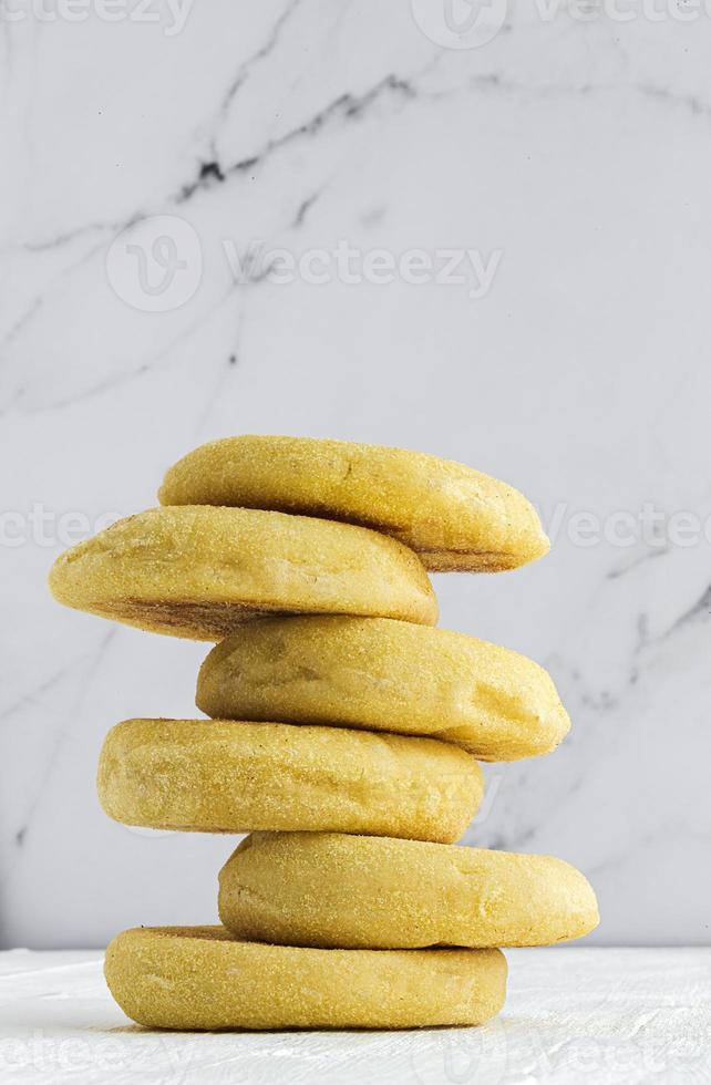 tortita casera de pan de sémola de harcha foto