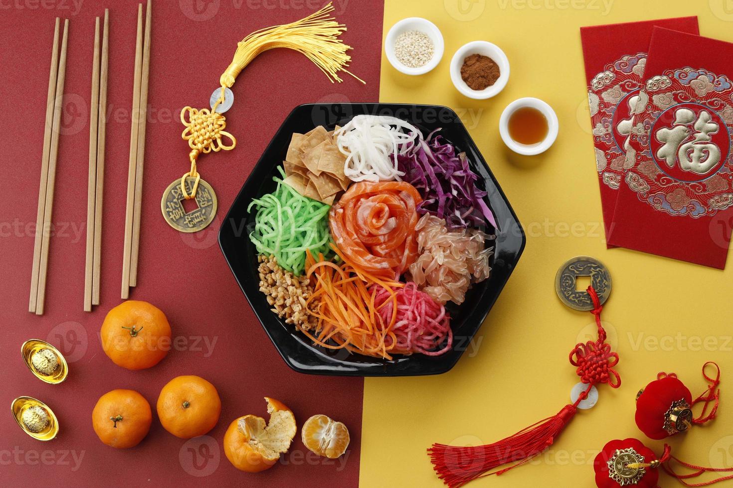 año nuevo chino lou cantó yusheng celebración de comida tradicional para bendición foto