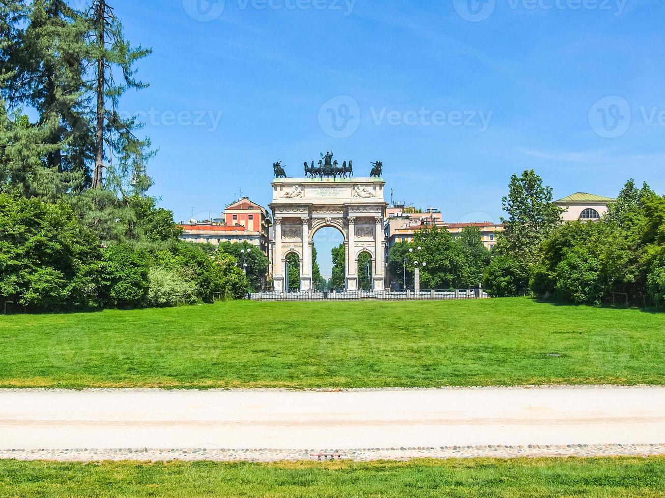 hdr arco della pace, milán foto