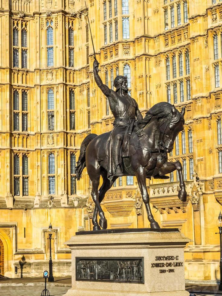 HDR Richard The Lionheart statue photo