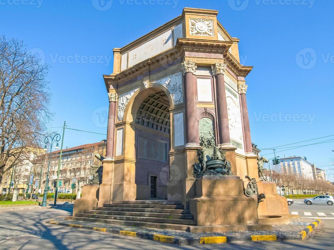 arco triunfal hdr en turín foto