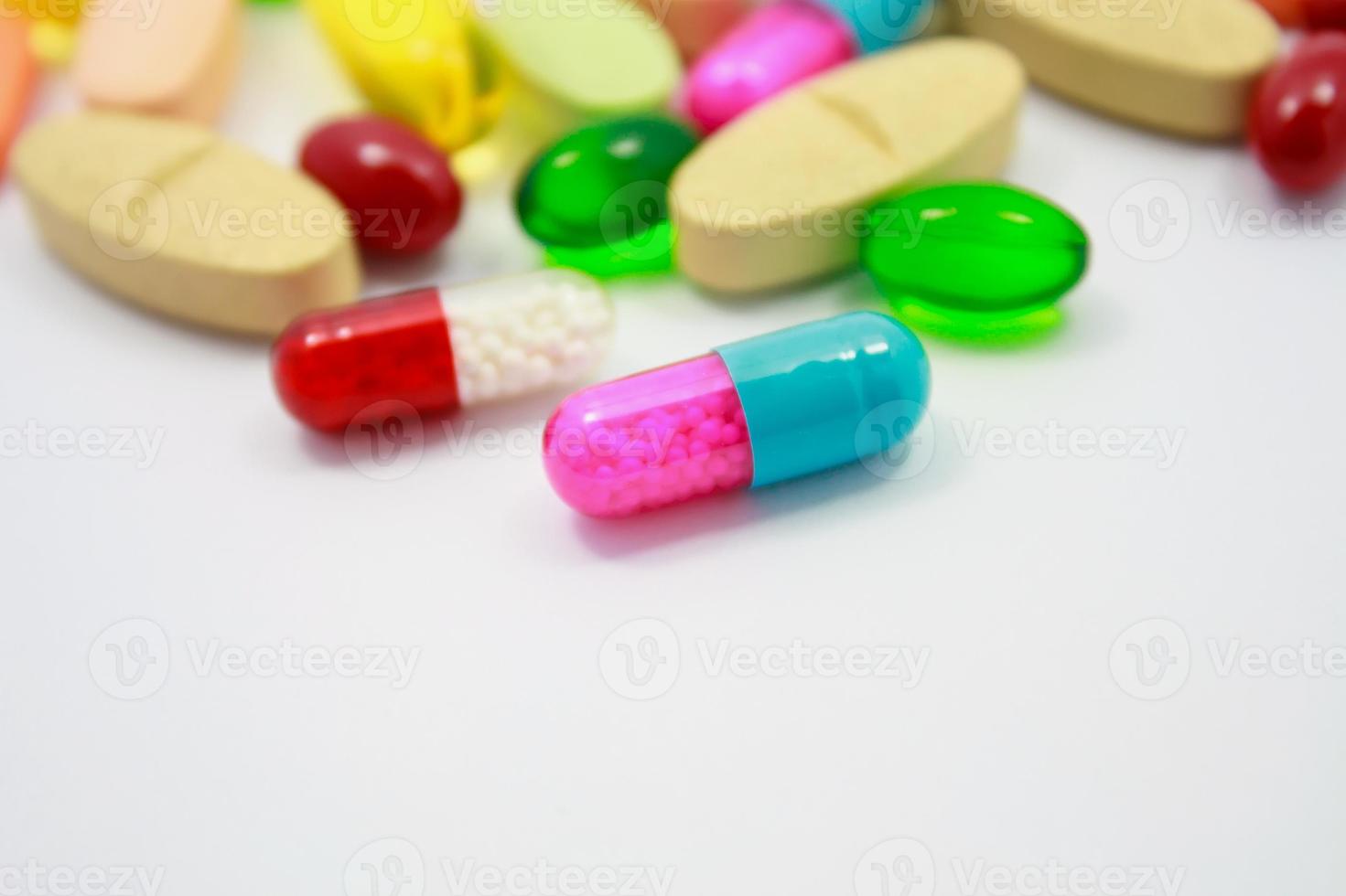 pills and capsules photo