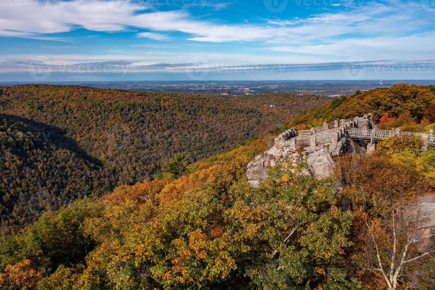 coopers rock state park con vista al río cheat en virginia occidental con colores de otoño foto