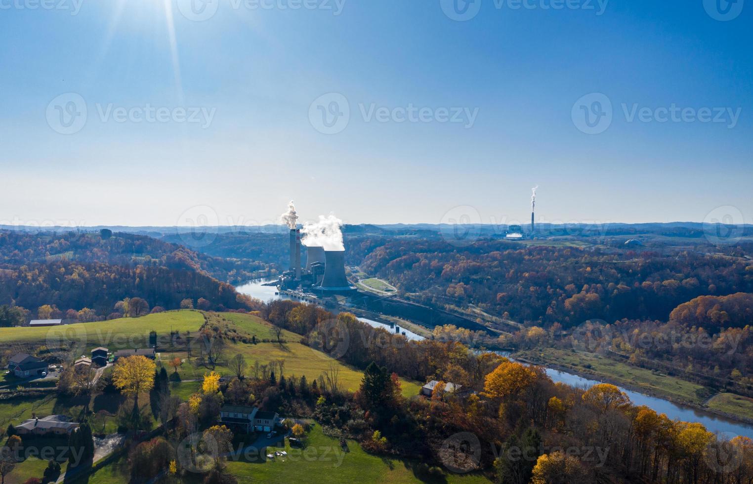 central eléctrica de carbón fort martin en el río monongahela cerca de point marion y morgantown foto