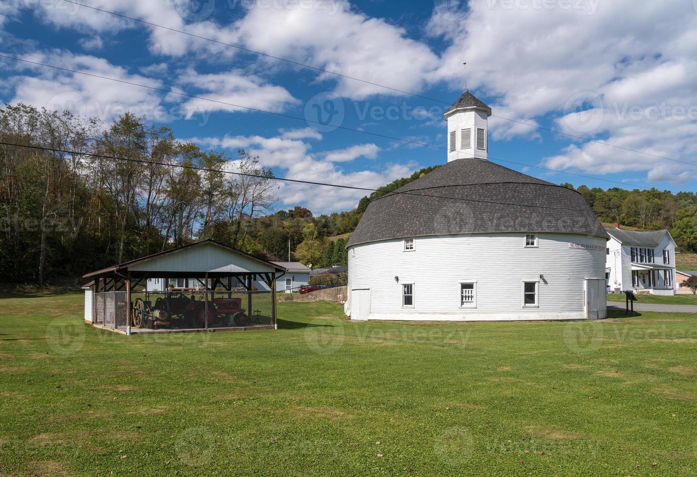 Hamilton round barn and museum in Mannington West Virginia 7221427 Stock Photo at Vecteezy