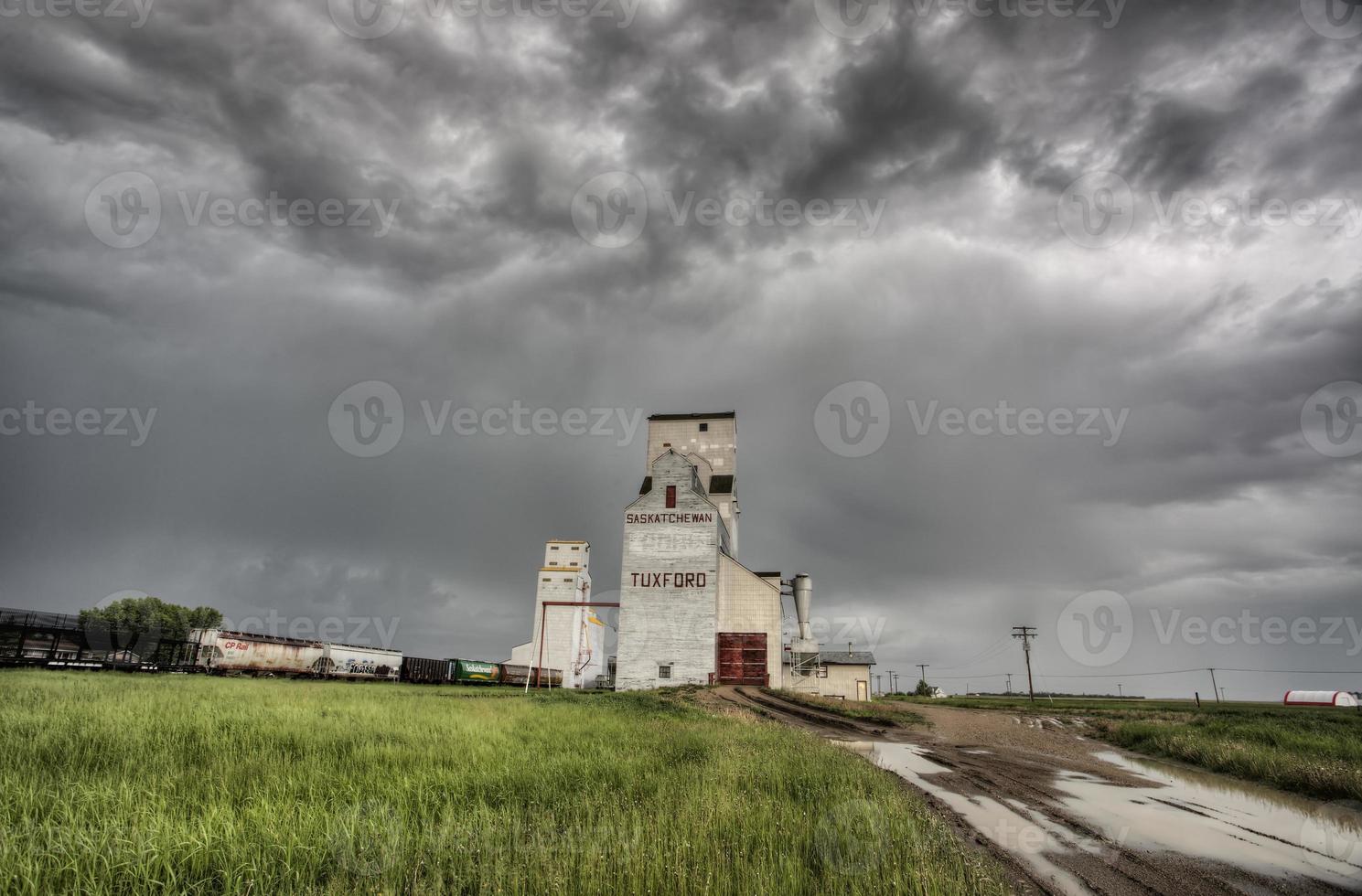 Prairie Grain Elevator photo