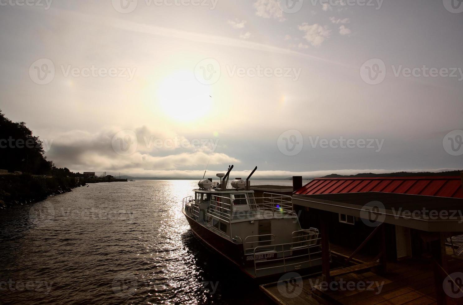 alarde de crucero en el muelle en prince rupert foto