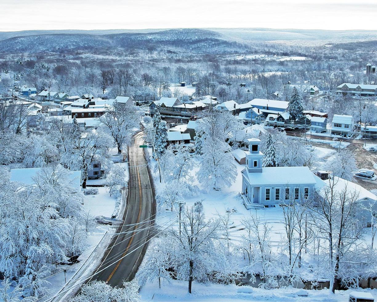 Washingtonville New York in winter 7235745 Stock Photo at Vecteezy