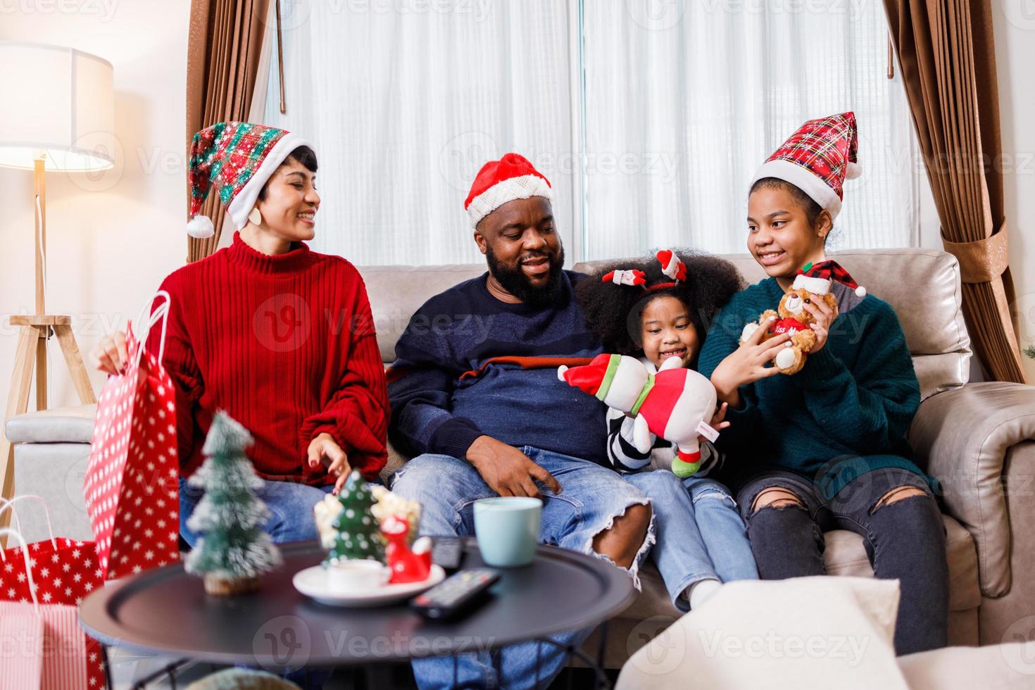 Happy African American Family Father Kids Daughter Son Pack Christmas Stock  Photo by ©evgenyataman 624194704