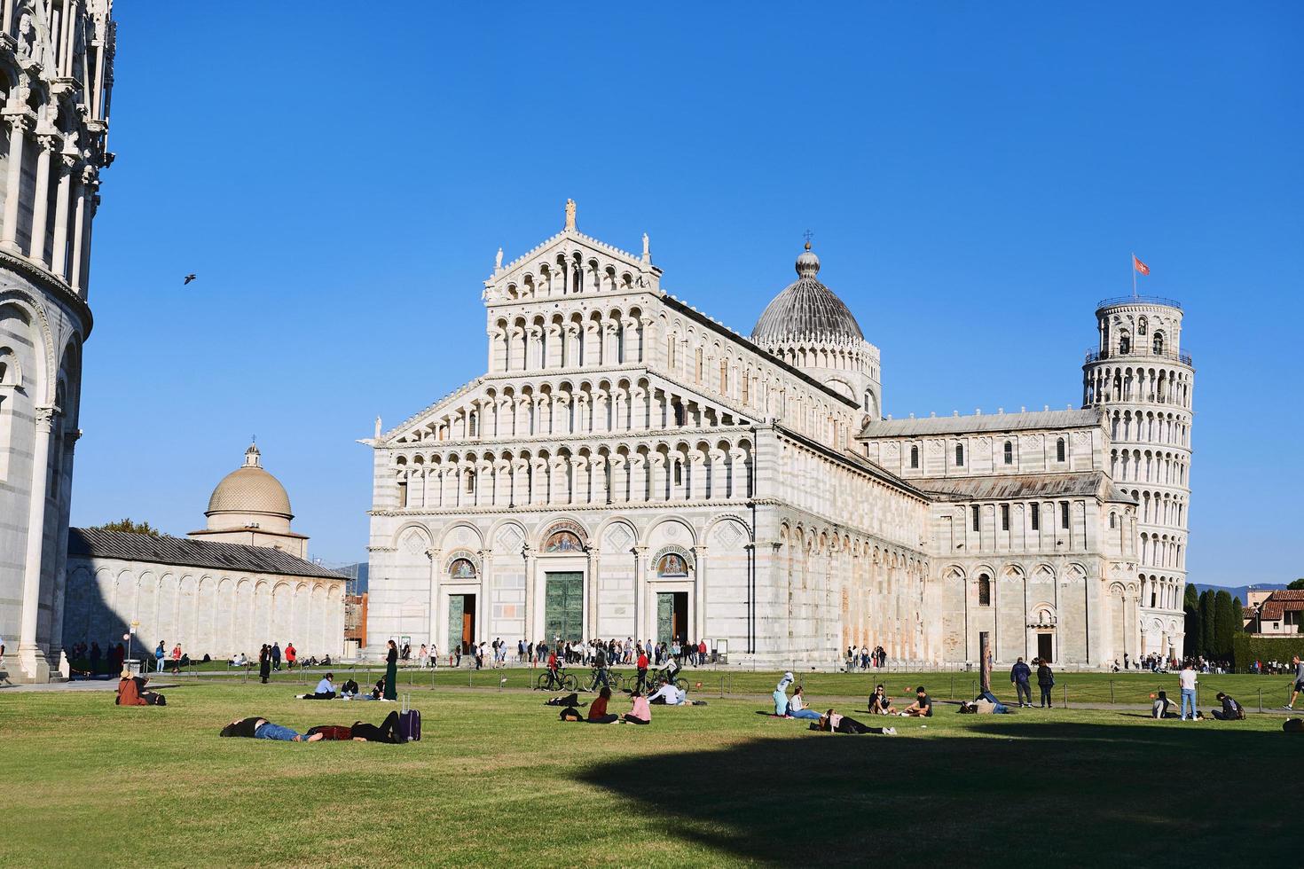 pisa, italia, 2021-catedral y torre inclinada de pisa foto