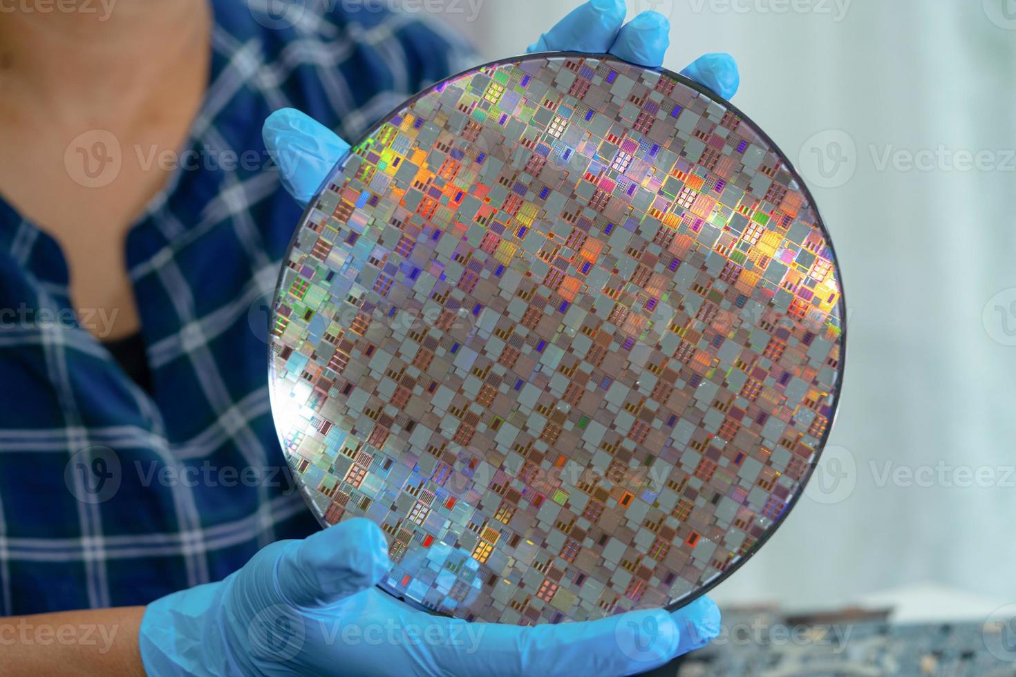 Silicon wafer for manufacturing semiconductor of integrated circuit. photo