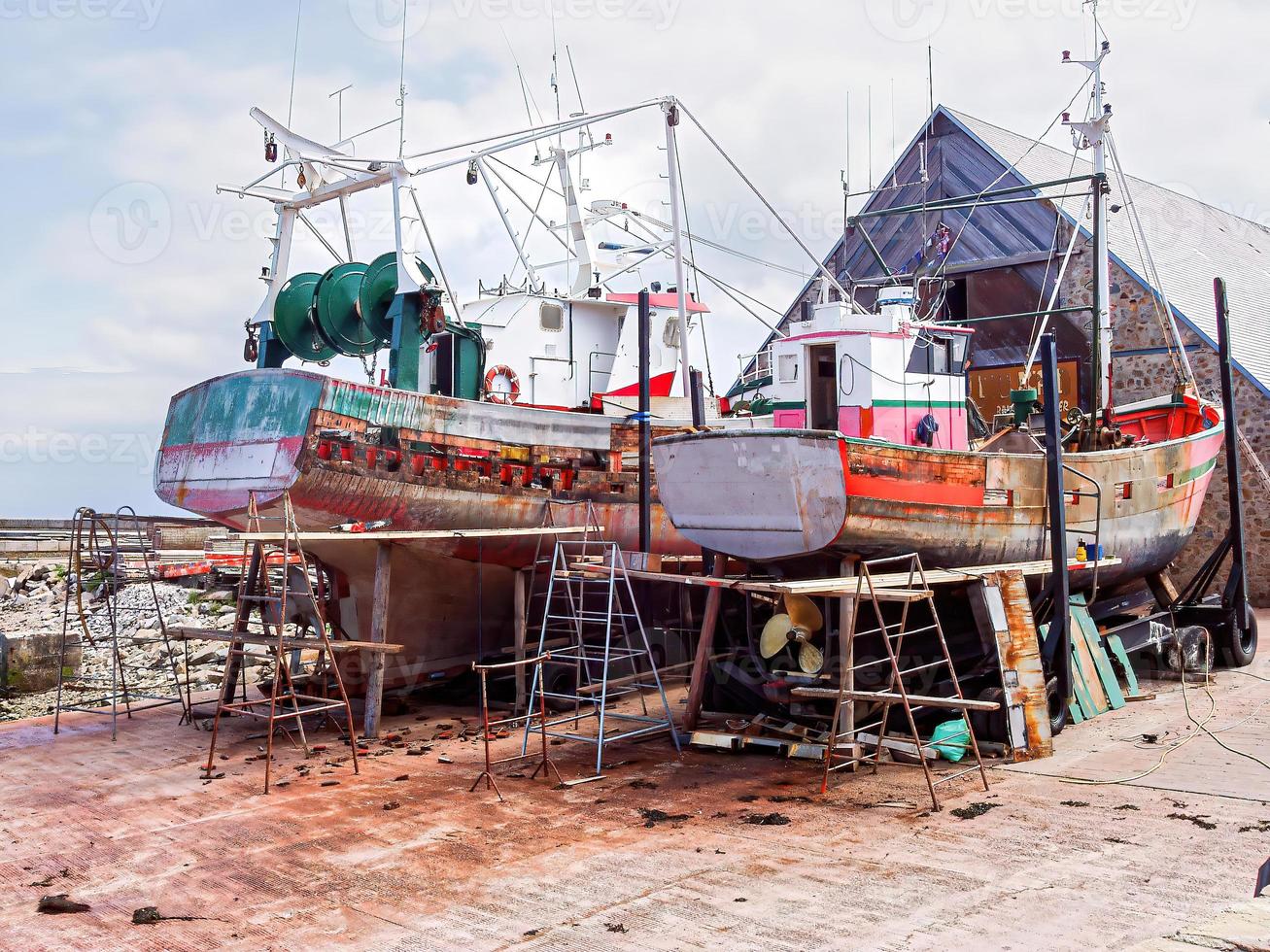 Ships standing on the dock photo