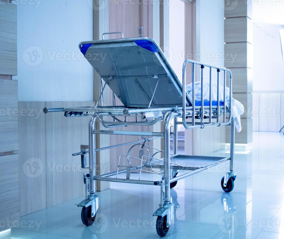 Hospital clinic lab ward laboratory operation emergency ambulance bedroom treatment healthcare medical physician technology surgeon diagnose patient covid-19 corona virus disease vaccine photo