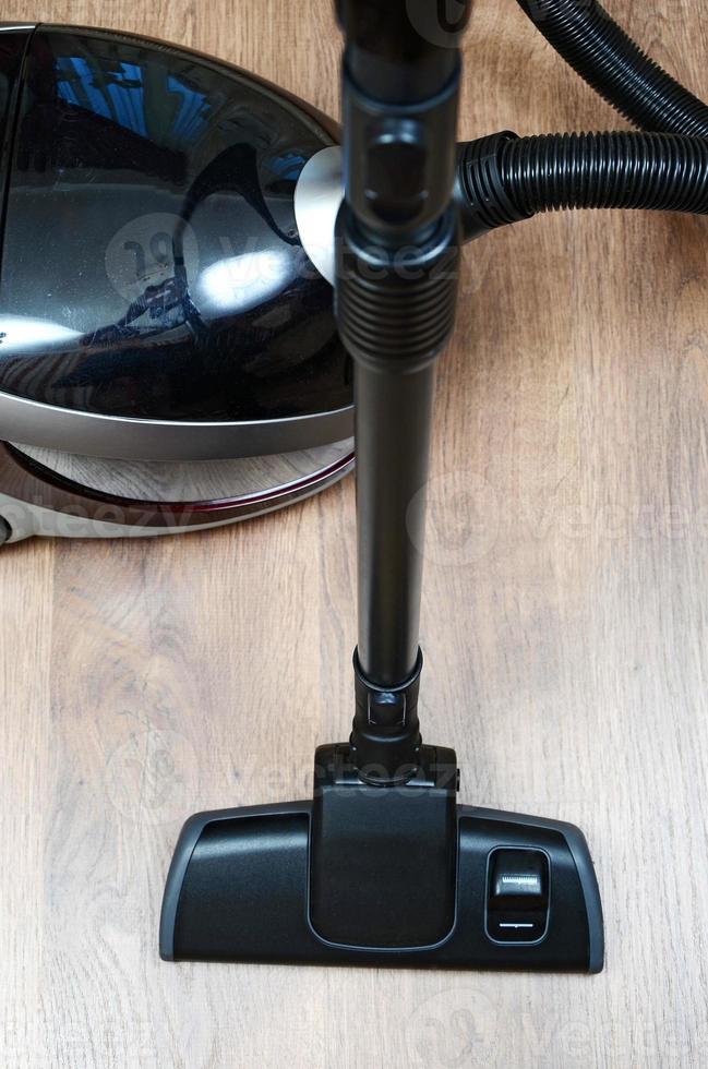 black vacuum cleaner photo