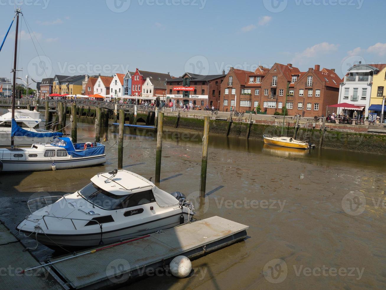 la ciudad de husum en el mar del norte foto