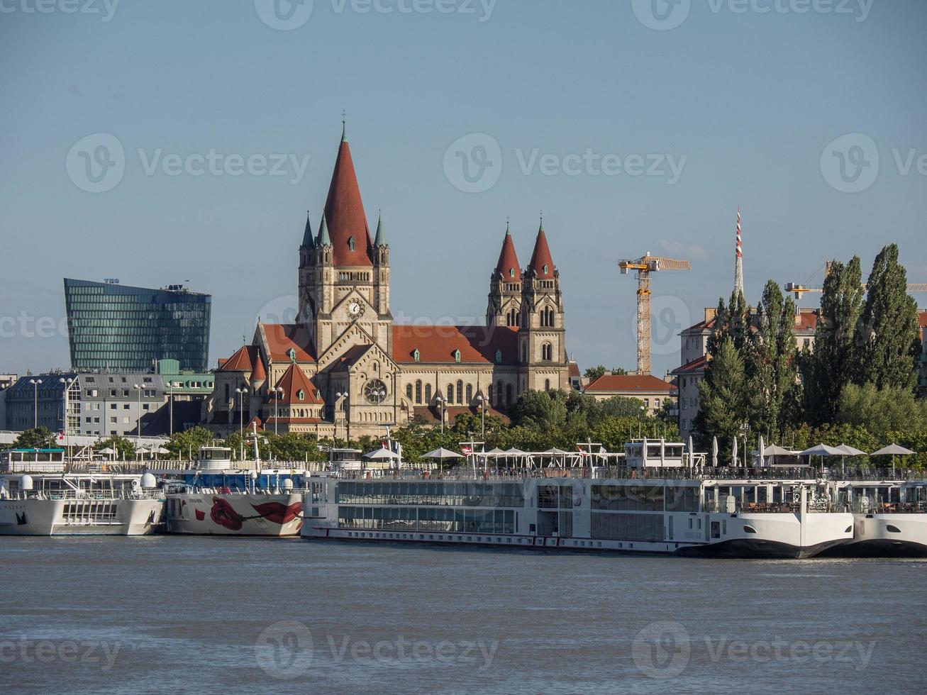 The city of Vienna in Austria photo