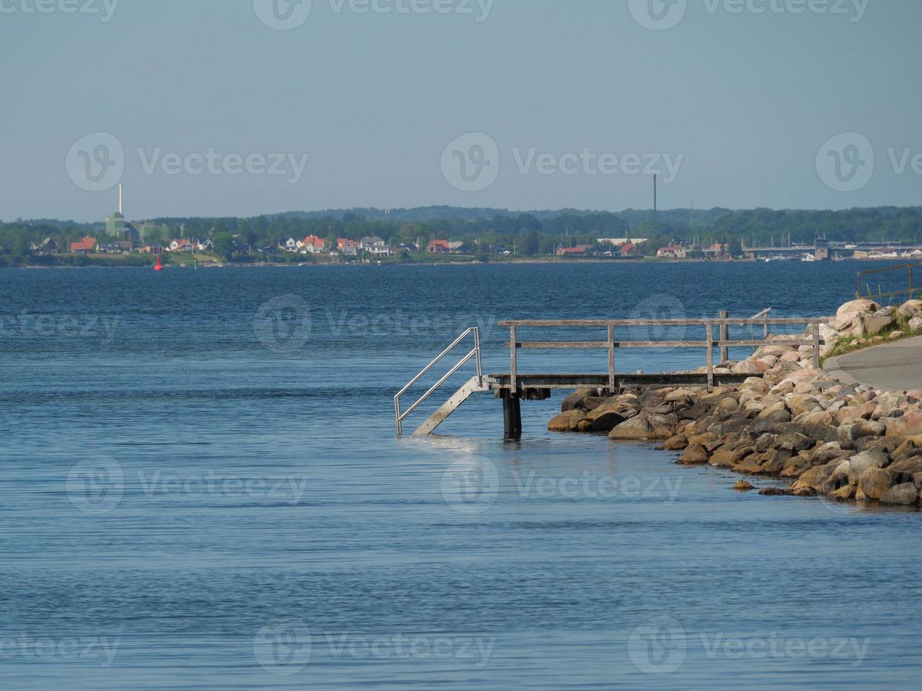 senderismo en el mar báltico en alemania foto