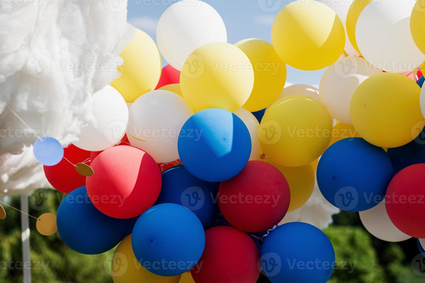 globos de colores carnaval foto