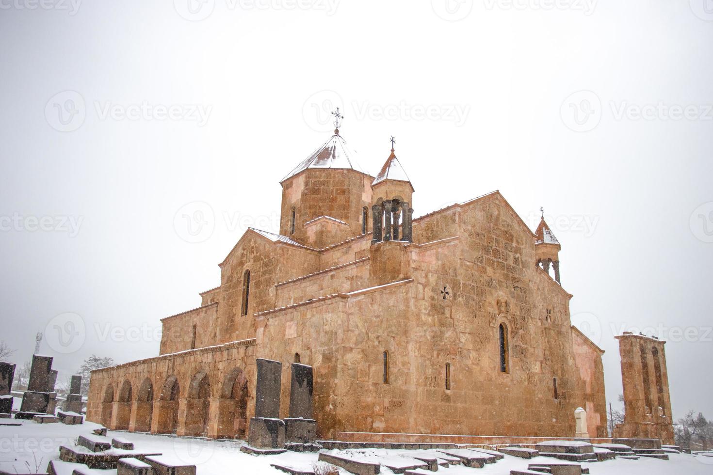 iglesia de odzun en el pueblo de odzun de lori armenia. foto