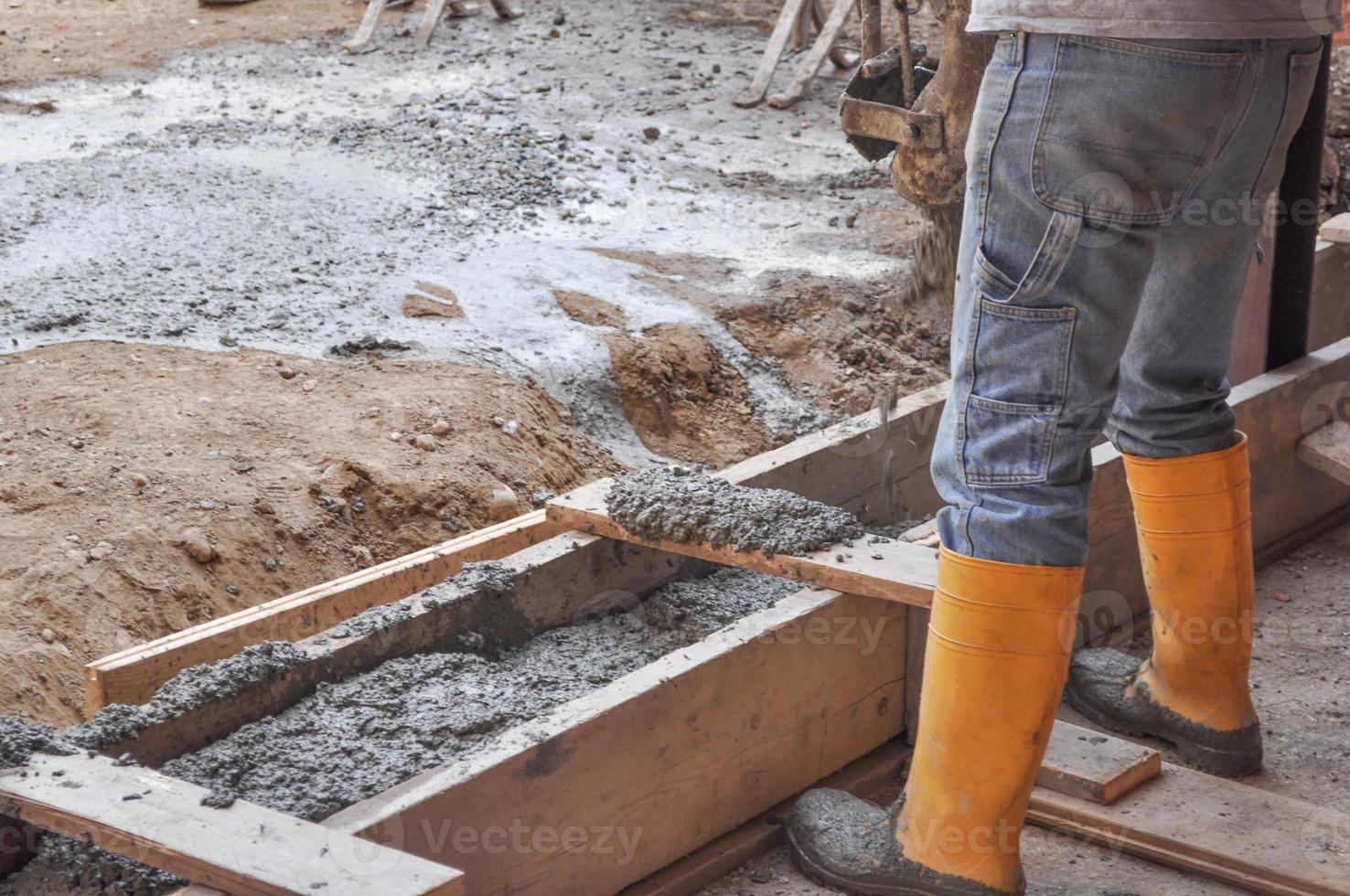 detalle de las obras de construcción en un sitio de construcción con reforzado foto