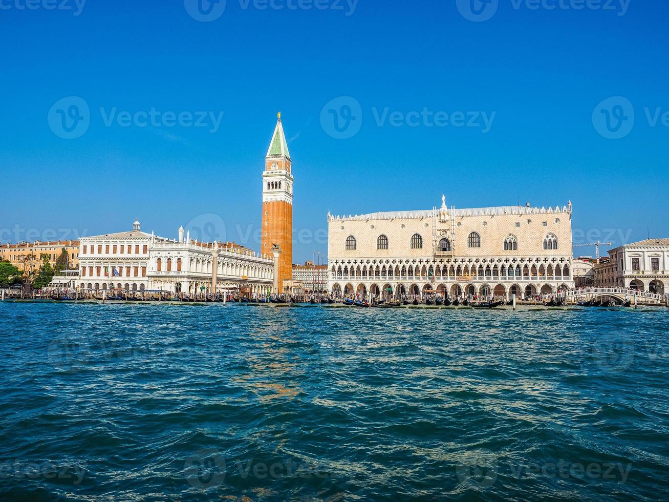 hdr plaza de san marcos vista desde la cuenca de san marcos en venecia foto