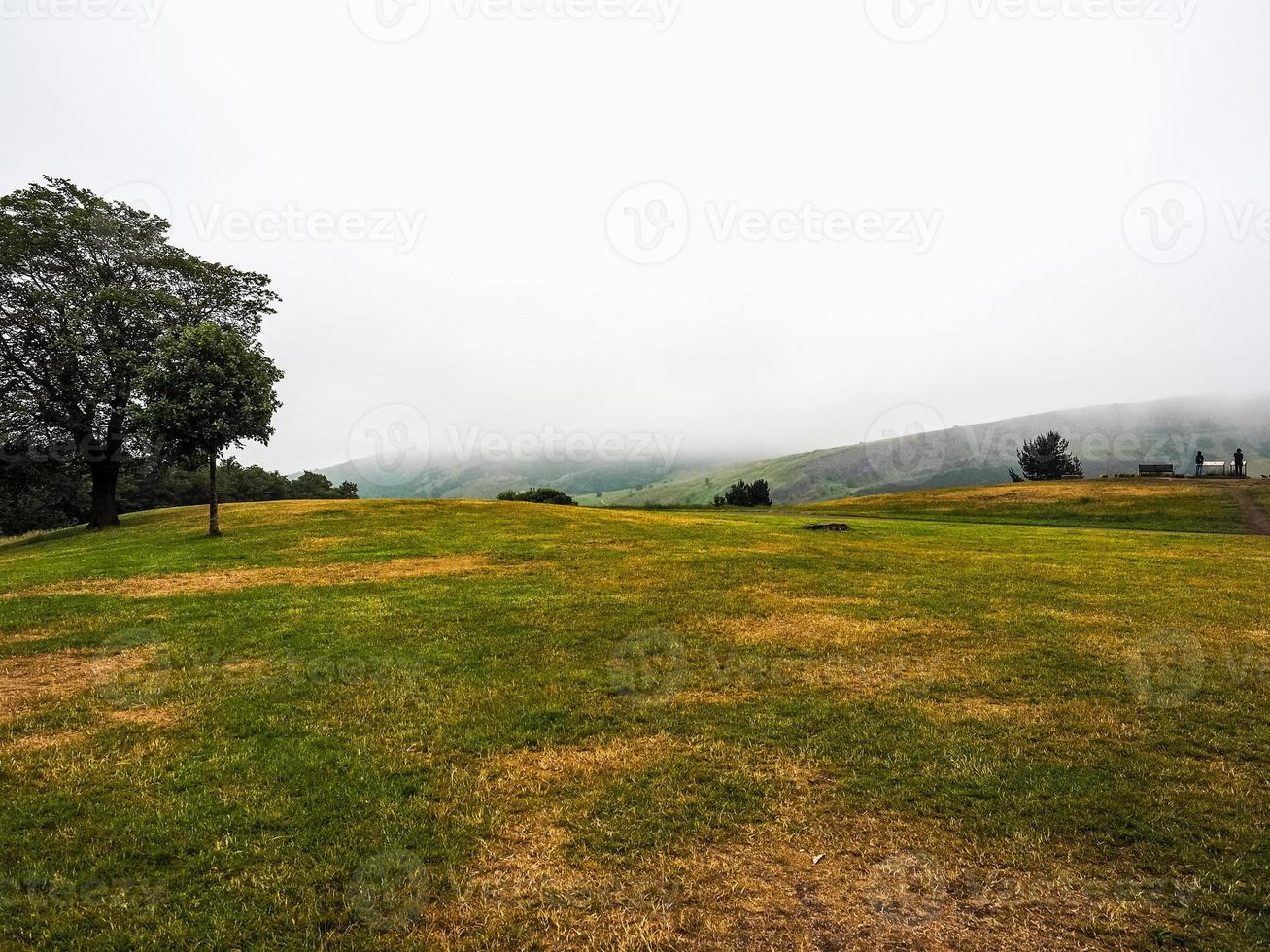 hdr arthur's seat visto desde calton hill en edimburgo foto