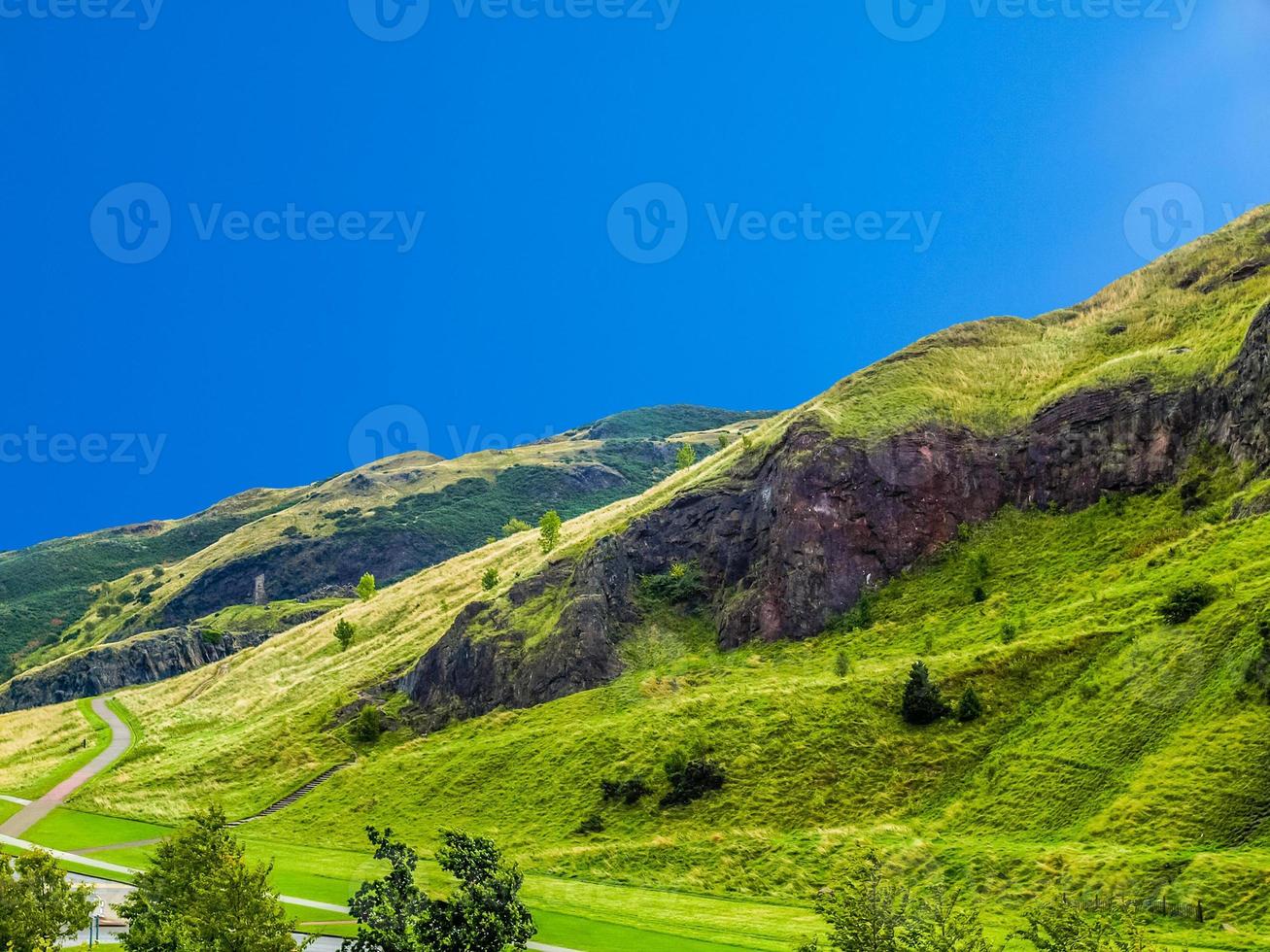 hdr arthur seat hill en edimburgo foto