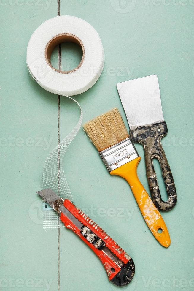Reinforcing net and instruments photo