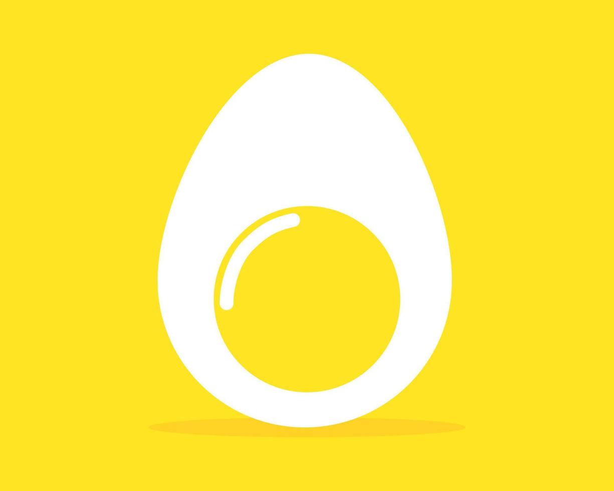 lindo huevo cocido sobre fondo amarillo en estilo de vector de dibujos animados para su diseño