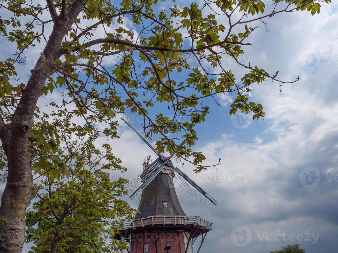 el puerto de Greetsiel en Alemania foto