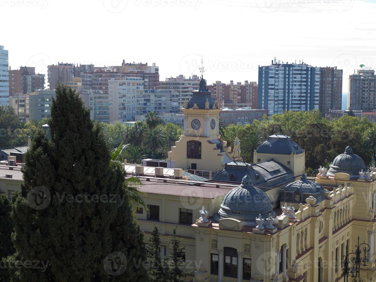 la ciudad de malaga en españa foto