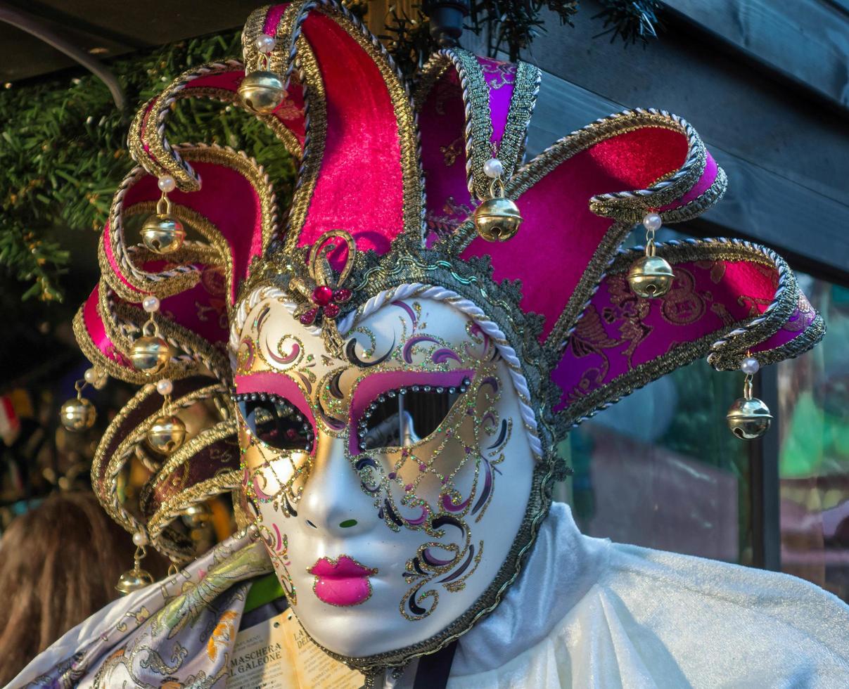 Londres, Reino Unido, 2012. Máscaras venecianas a la venta en Winter Wonderland en Hyde Park. foto