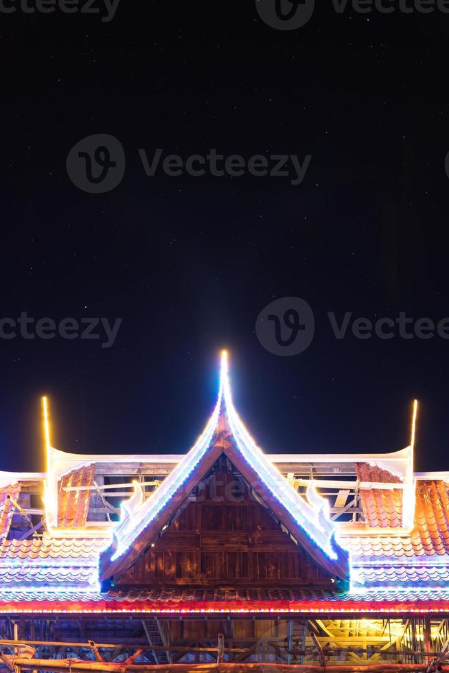 Flashing lights on the roof temple. photo