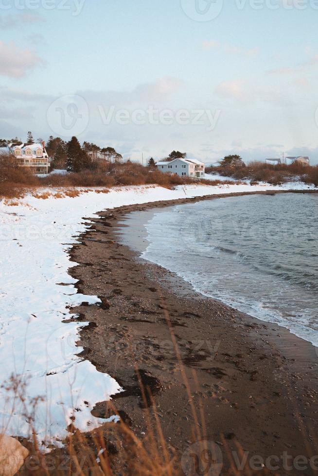 playa en un día de nieve foto