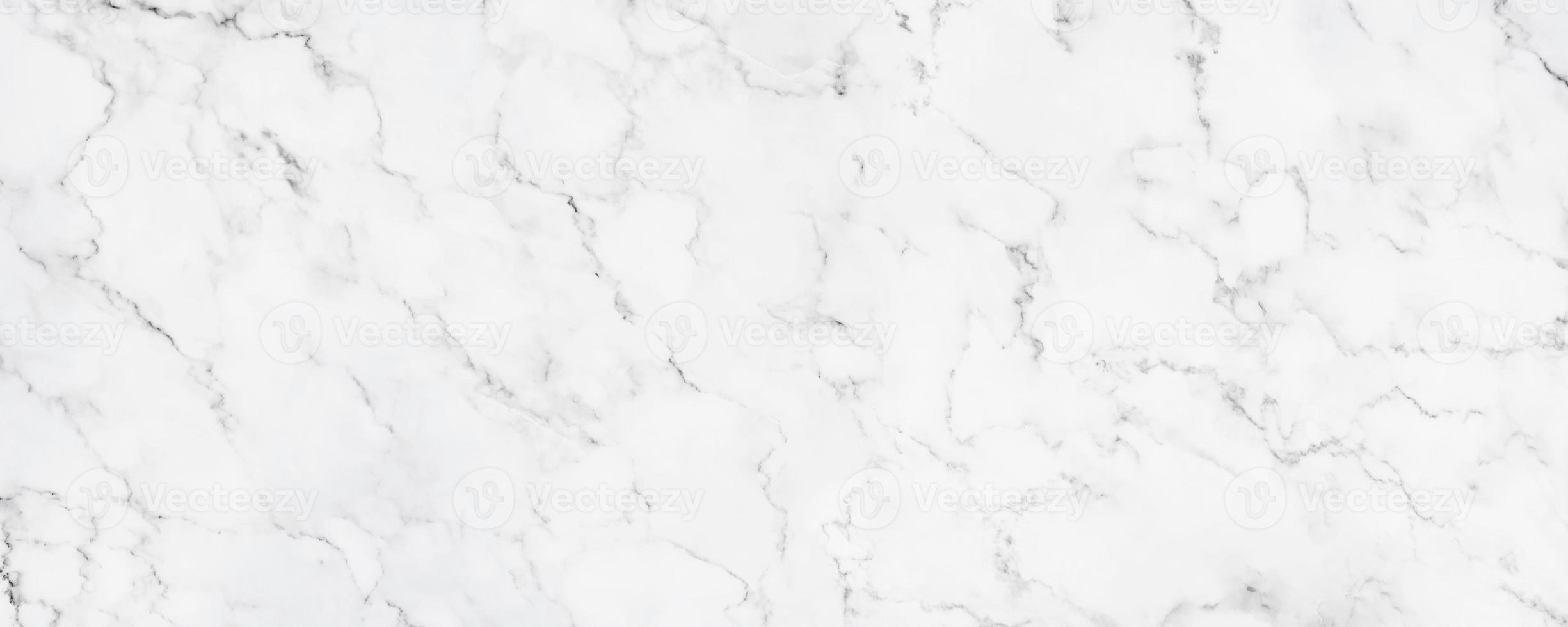 textura de mármol blanco panorámico para el diseño decorativo de fondo o suelo de baldosas. foto