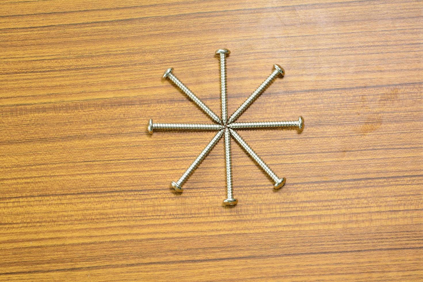 Salf tapping screw photo