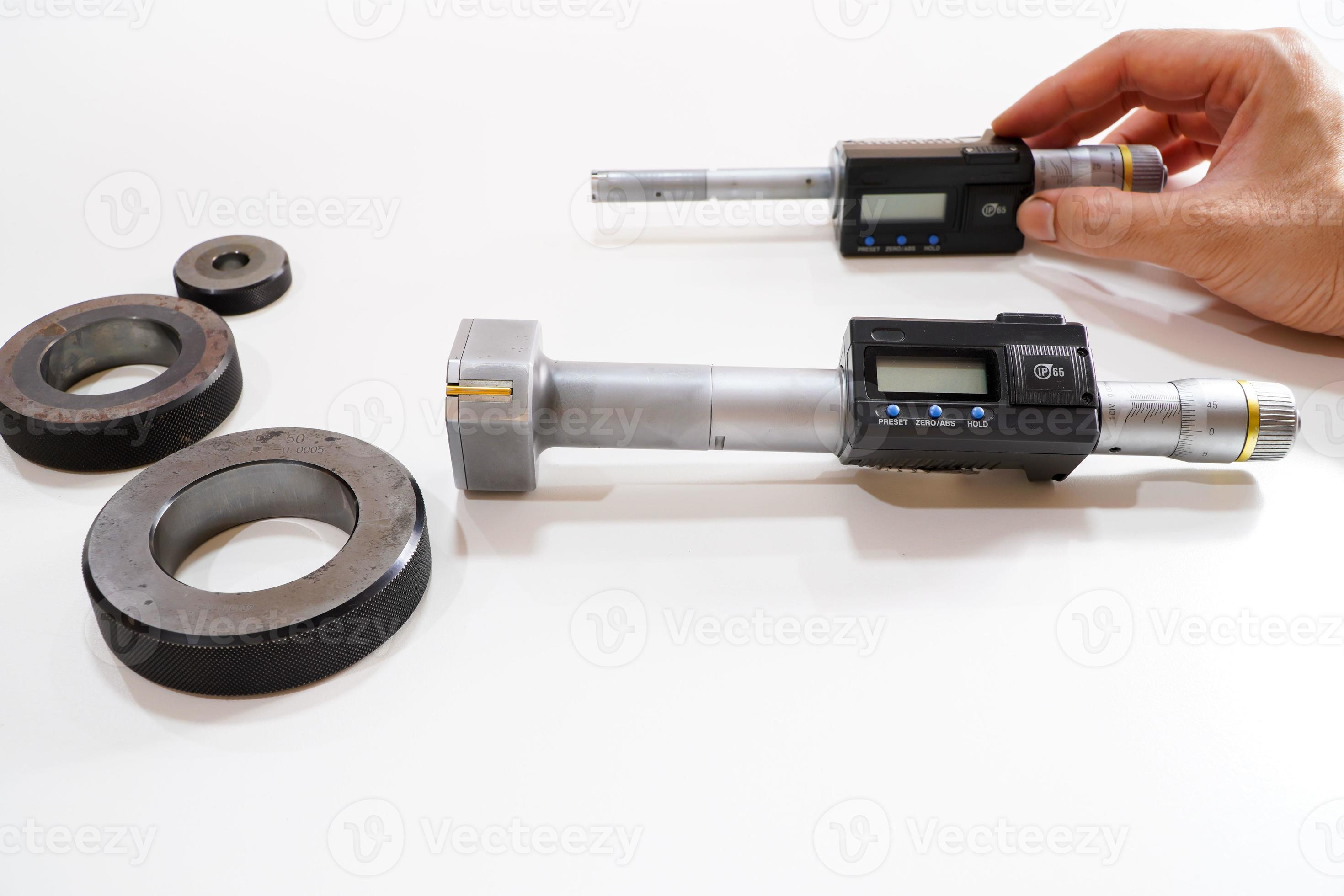 Measuring Device 3 Point ThreePoint Digital Internal Micrometer,Digital hole micrometer 7452350