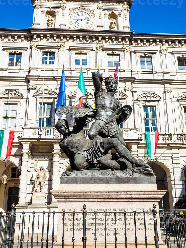 HDR Conte Verde statue photo