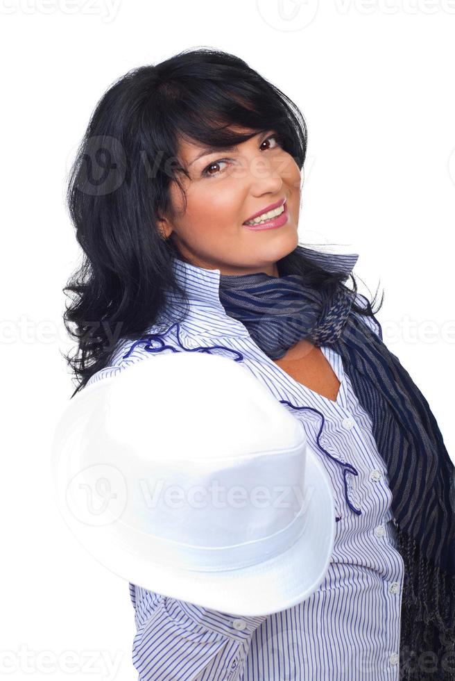 elegante mujer de negocios con sombrero blanco foto