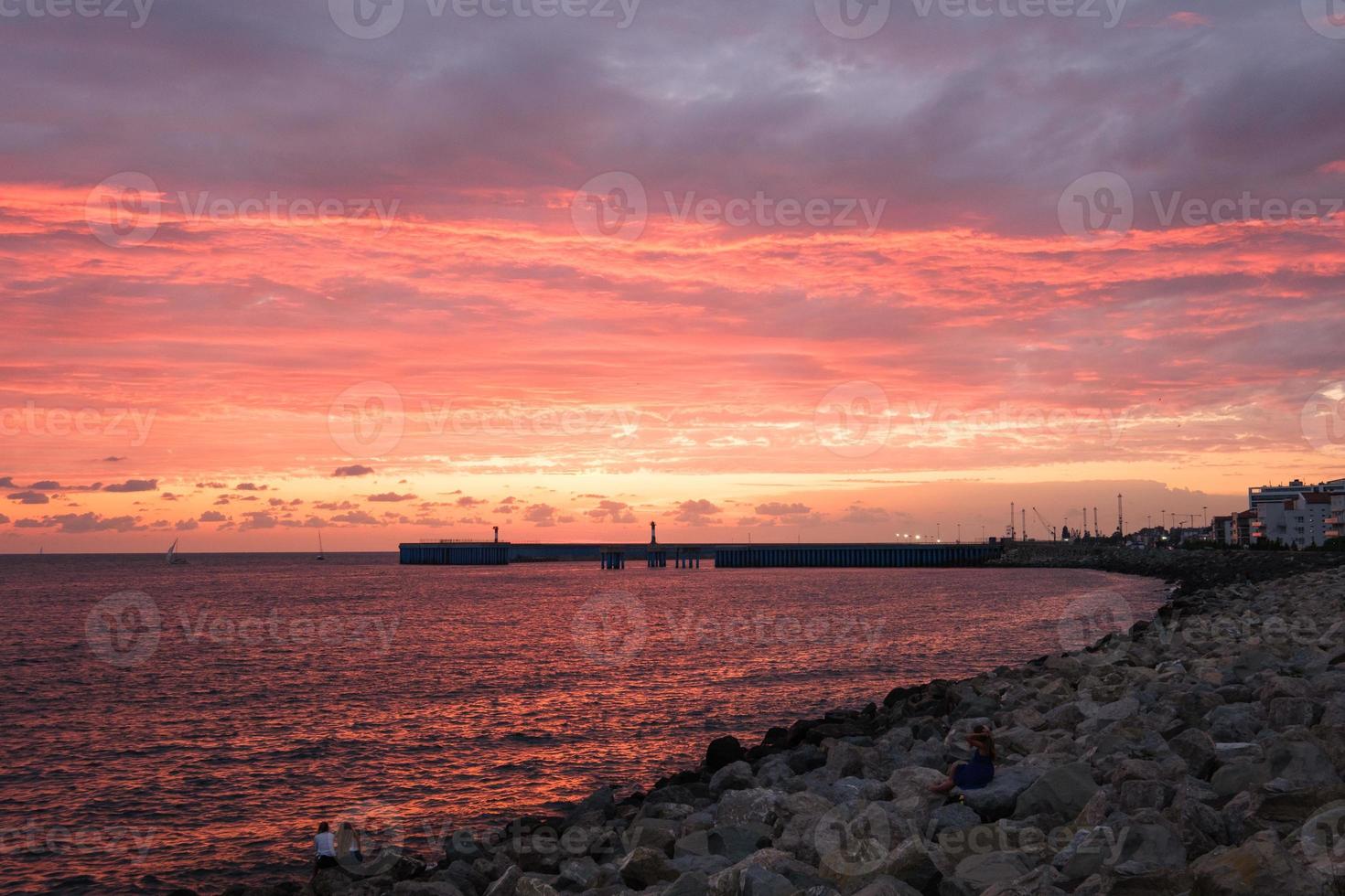 puesta de sol en adler sochi krasnodar krai rusia foto