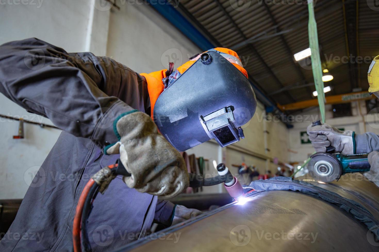 reparación de tubería de soldadura de argón inoxidable foto