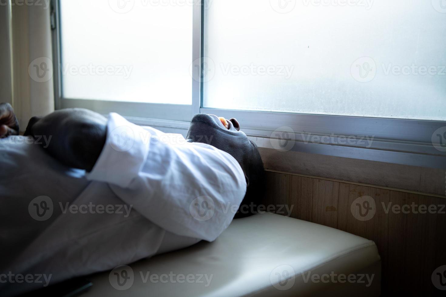 An accident patient is admitted to the emergency room of the International Hospital. photo