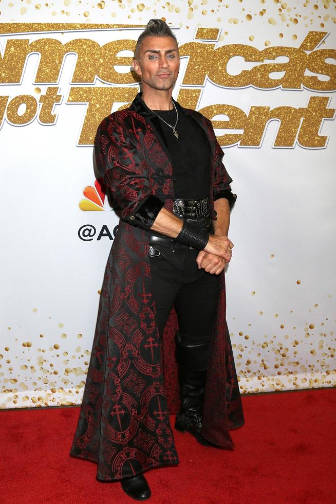 los angeles 28 de agosto, aaron crow at the americas got talent show en vivo alfombra roja en el dolby theater el 28 de agosto de 2018 en los angeles, ca foto